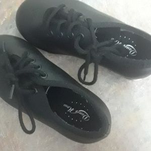 CHILDS BLOCH TAP DANCE SHOES 7MED